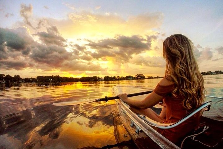 Paddle through tranquil waters as the sun dips below the horizon revealing the stunning reflections of Winter Park’s lakes and wildlife-rich canals. Experience the beauty of nature firsthand.